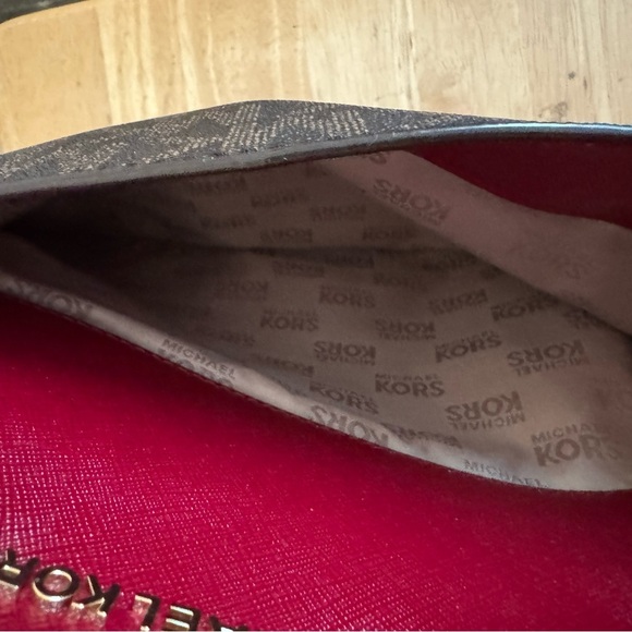 Michael Kors Red and Brown Handbag - Picture 6 of 9